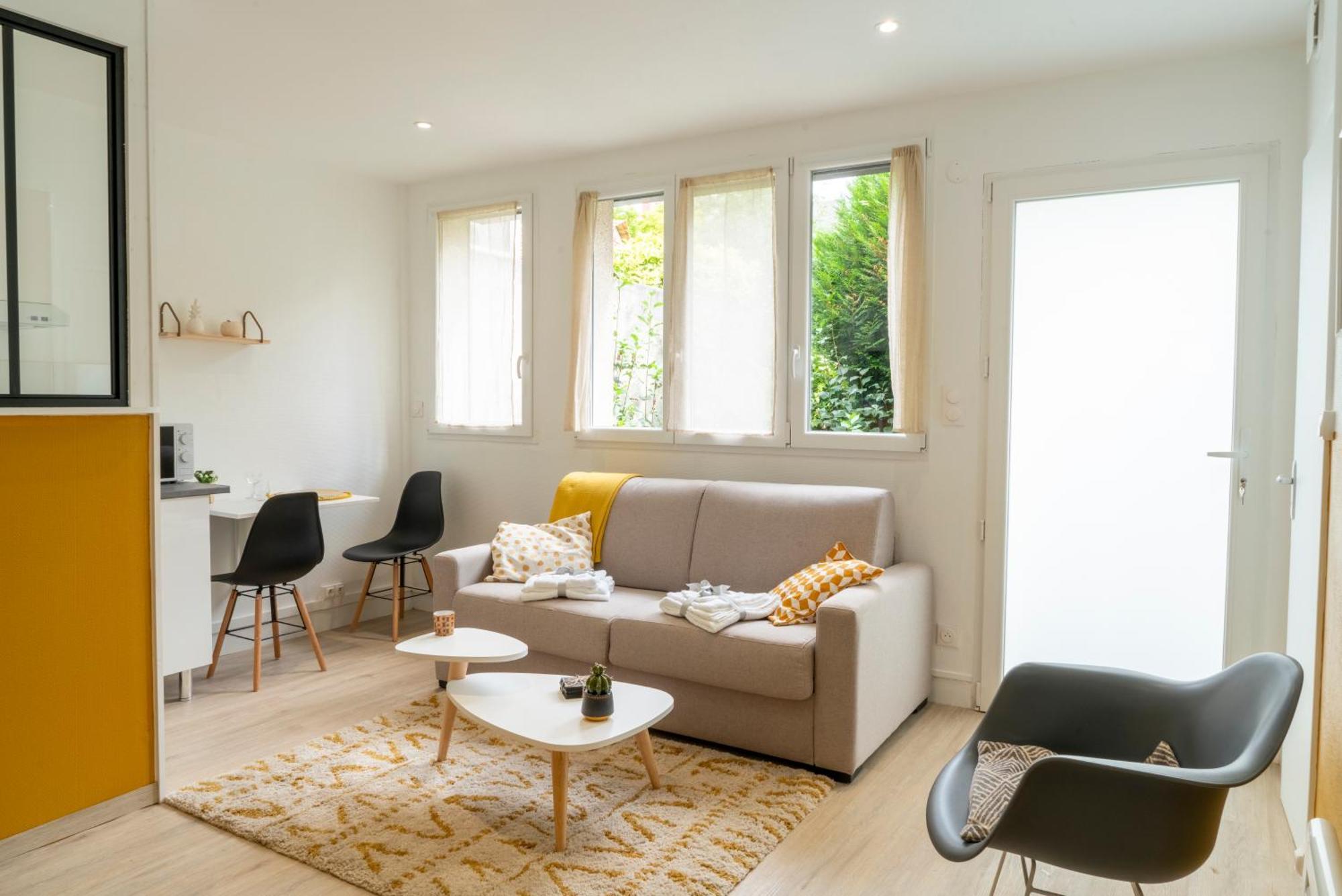 Stockholm- Studio Cosy Et Patio, Proche Centre Charleville-Mézières Dış mekan fotoğraf