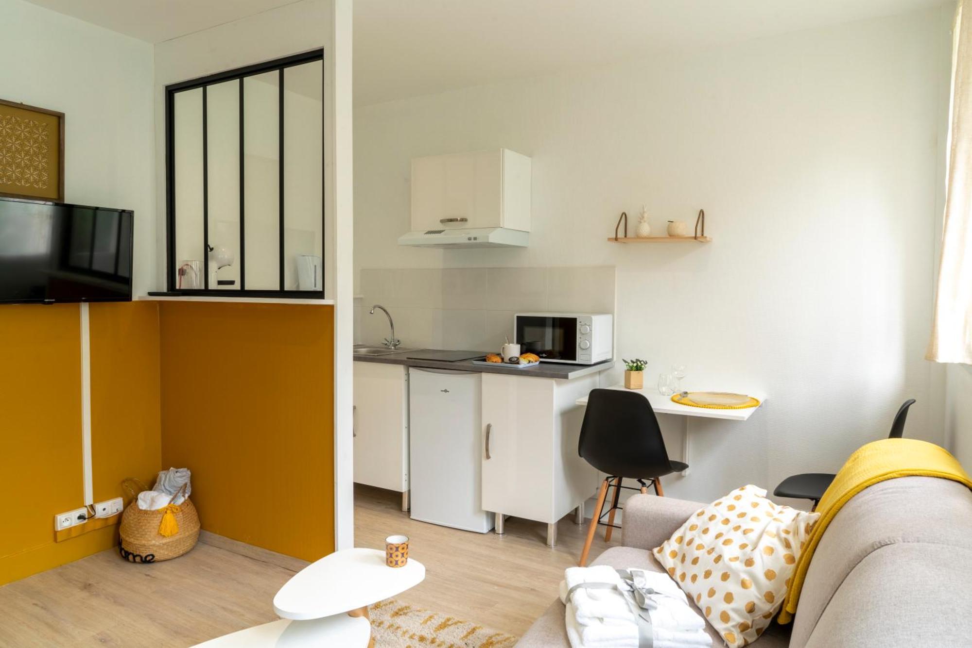 Stockholm- Studio Cosy Et Patio, Proche Centre Charleville-Mézières Dış mekan fotoğraf